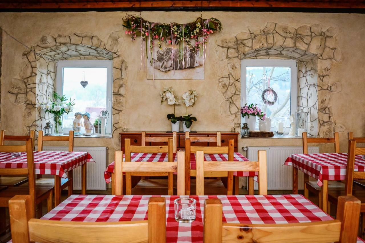 Dom Na Klonowym Wzgorzu Bed & Breakfast Stronie Śląskie Dış mekan fotoğraf